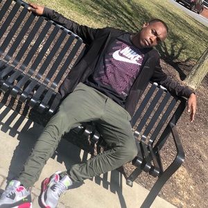 Meet your Posher, Azeez